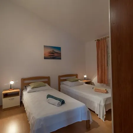 Duboke Vode - 2 *